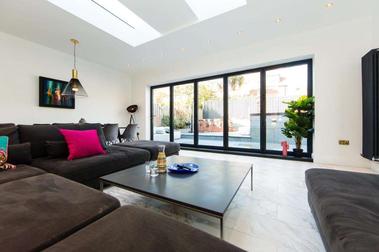 Rounton Villa By Maison Parfaite - Hot Tub - Sea Views - Parking Robin Hood's Bay Exteriér fotografie